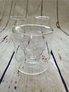 Set of 3 acrylic skull shot glasses